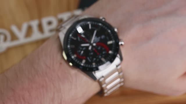 Часы Часы Casio EFR-571DB-1A1VUEF в Екатеринбурге в Екатеринбурге-video